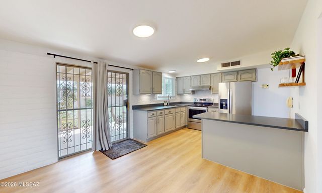 3241 S Mead Avenue, Tucson, AZ 85730