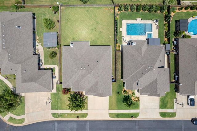 8621 NW 127th Street, Oklahoma City, OK 73142