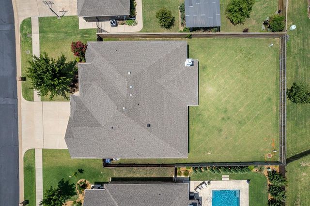 8621 NW 127th Street, Oklahoma City, OK 73142