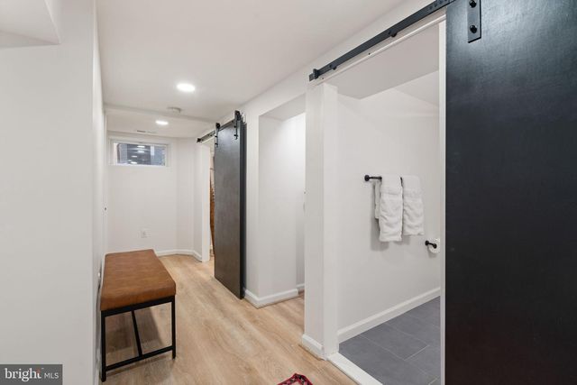 2916 BROOK DR, Falls Church, VA 22042