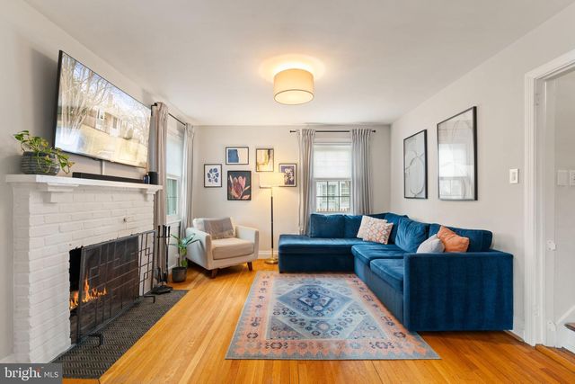 2916 BROOK DR, Falls Church, VA 22042