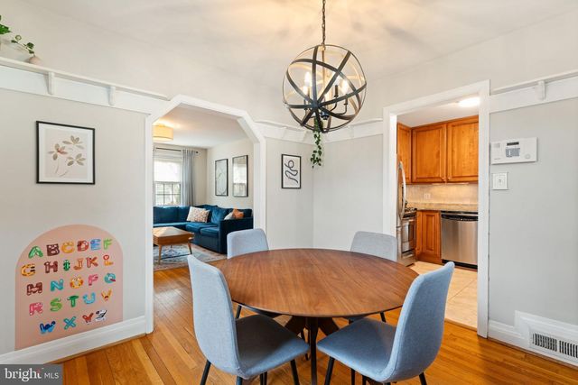 2916 BROOK DR, Falls Church, VA 22042