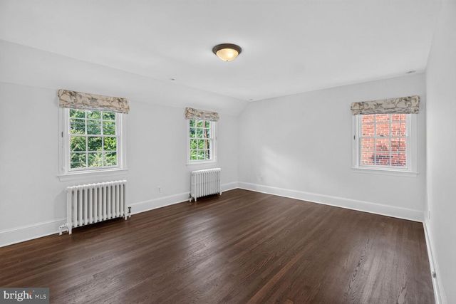 4929 MACARTHUR BLVD NW, Washington, DC 20007
