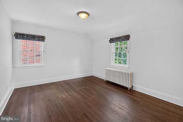 4929 MACARTHUR BLVD NW, Washington, DC 20007