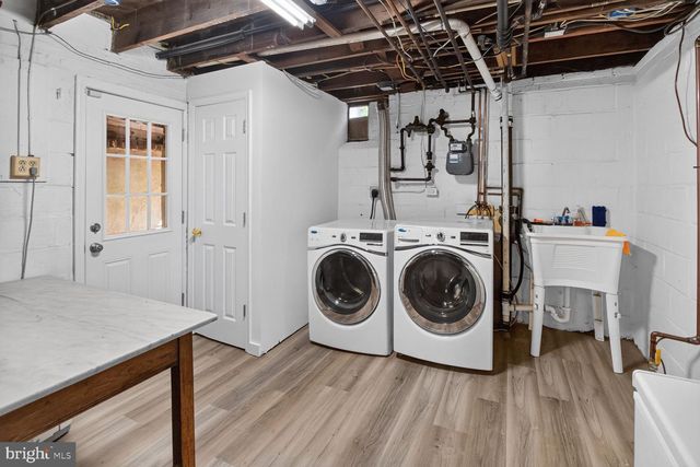 4929 MACARTHUR BLVD NW, Washington, DC 20007