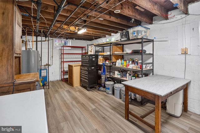 4929 MACARTHUR BLVD NW, Washington, DC 20007