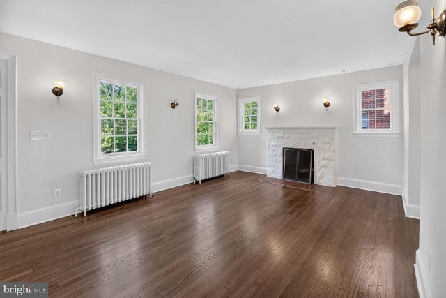 4929 MACARTHUR BLVD NW, Washington, DC 20007