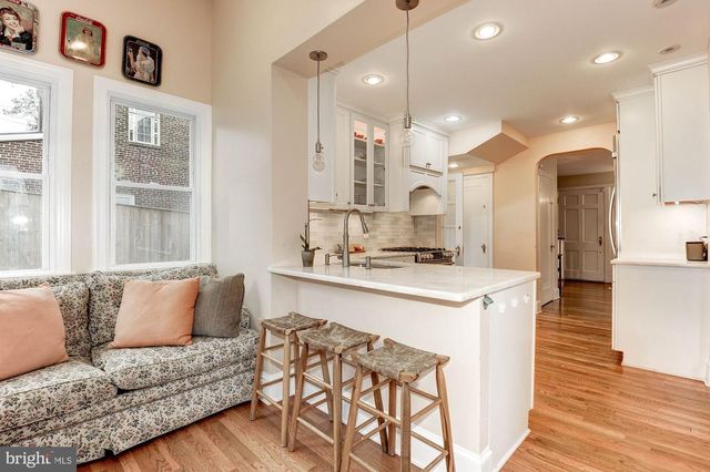 4929 MACARTHUR BLVD NW, Washington, DC 20007