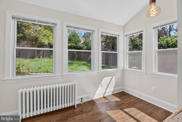 4929 MACARTHUR BLVD NW, Washington, DC 20007