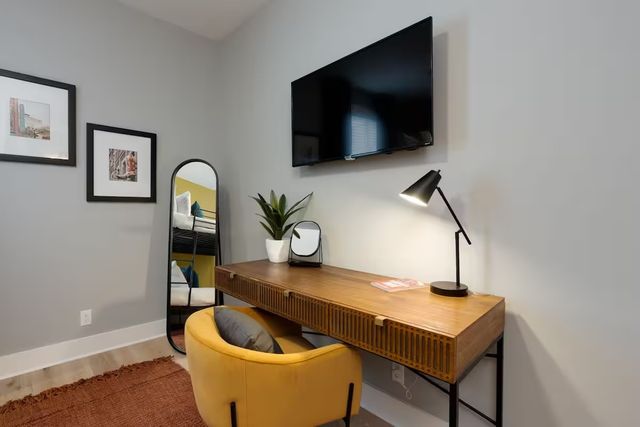 501 27th Ave N Apt 2, Nashville, TN 37209