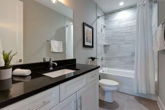 501 27th Ave N Apt 2, Nashville, TN 37209