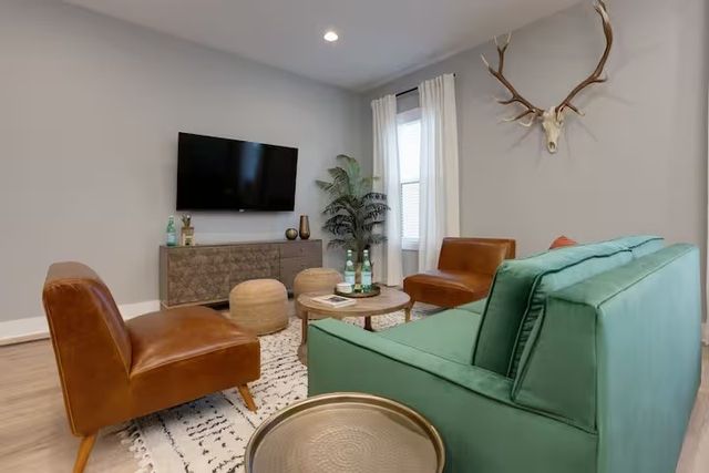 501 27th Ave N Apt 2, Nashville, TN 37209