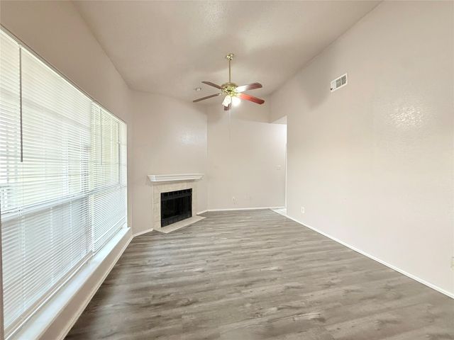 4115 Esters Road 704, Irving, TX 75038