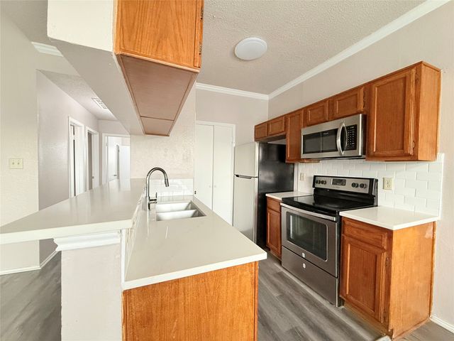 4115 Esters Road 704, Irving, TX 75038