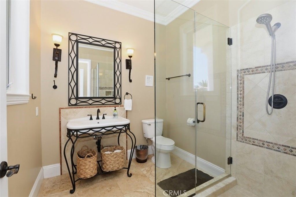 Image 17 of property listing at 34351 Calle Vista, Temecula, CA 92592