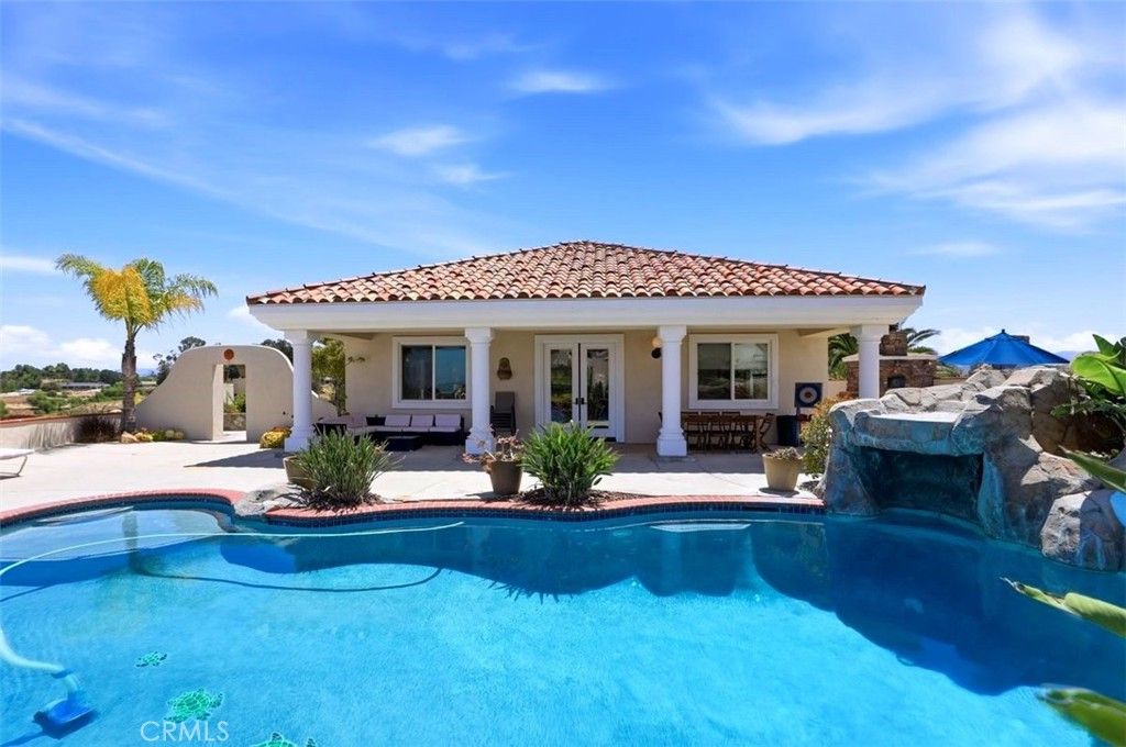 Image 37 of property listing at 34351 Calle Vista, Temecula, CA 92592