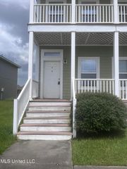 2404 Gladiolus Street, A, Ocean Springs, MS 39564