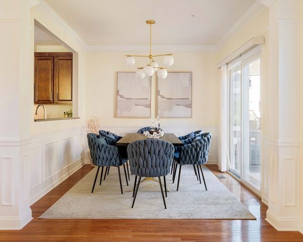 64 Kendall Ct 64, Bedford, MA 01730
