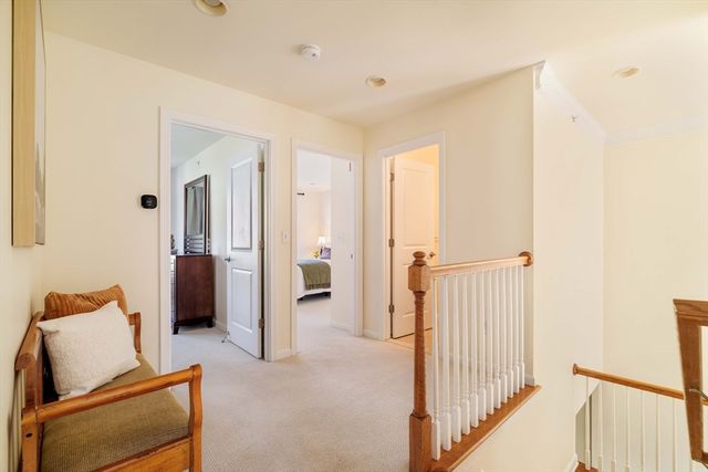 64 Kendall Ct 64, Bedford, MA 01730