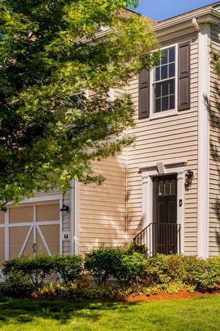 64 Kendall Ct 64, Bedford, MA 01730