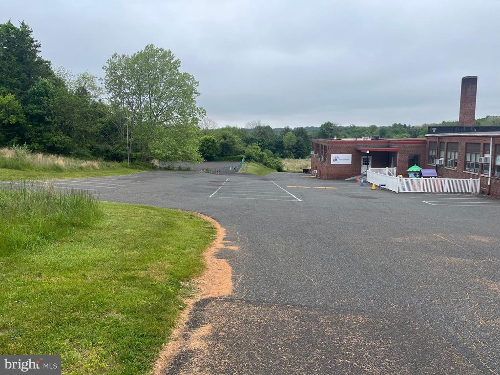 3000 MAIN ST, GREEN LANE, PA 18054 — photo 4