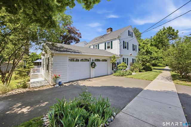 37 Ridgewood Avenue, North Haven, CT 06473