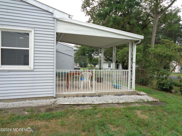 62 Keene Street, Whiting, NJ 08759