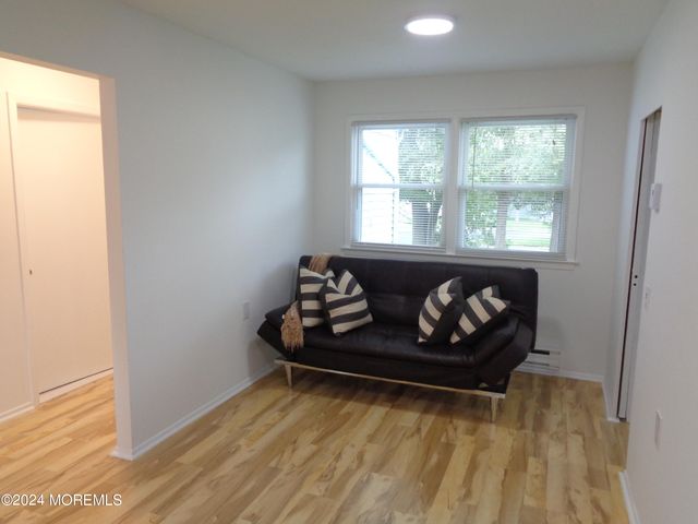 62 Keene Street, Whiting, NJ 08759