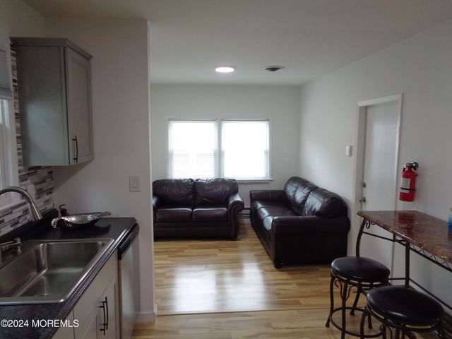 62 Keene Street, Whiting, NJ 08759