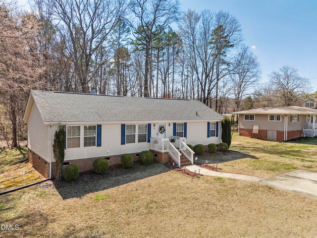 105 Mallard Creek Drive, Graham, NC 27253
