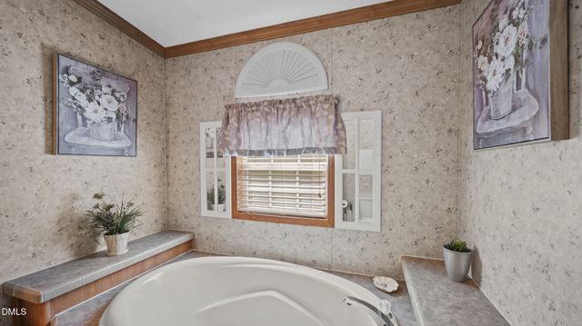 105 Mallard Creek Drive, Graham, NC 27253