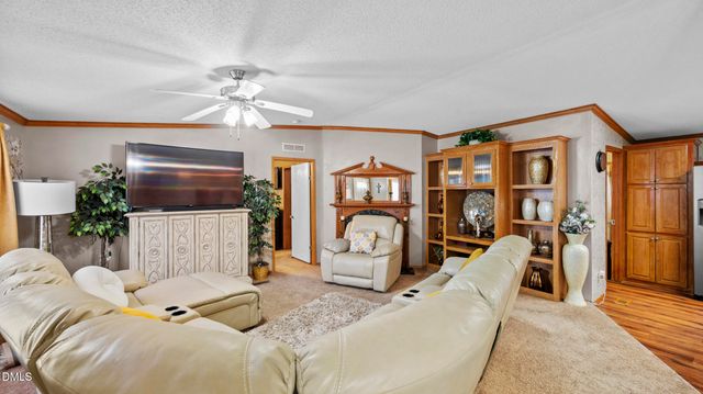 105 Mallard Creek Drive, Graham, NC 27253