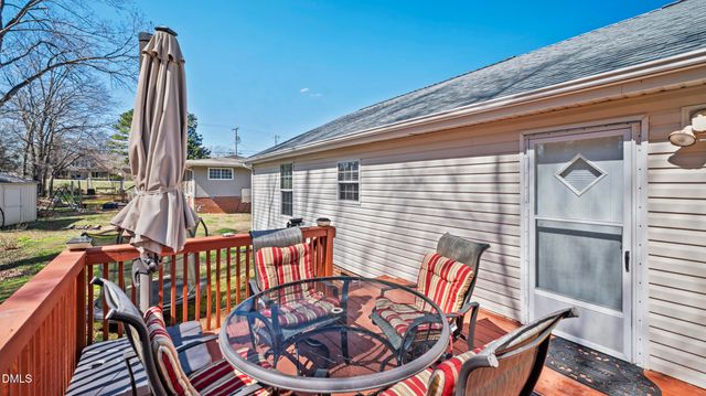 105 Mallard Creek Drive, Graham, NC 27253