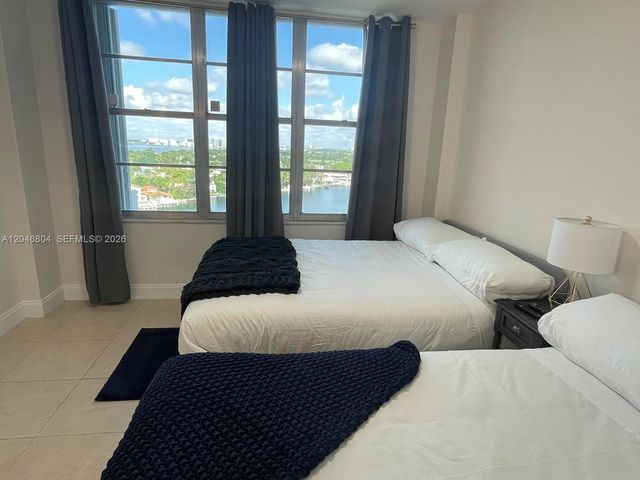 5151 Collins Avenue 1722, Miami Beach, FL 33140
