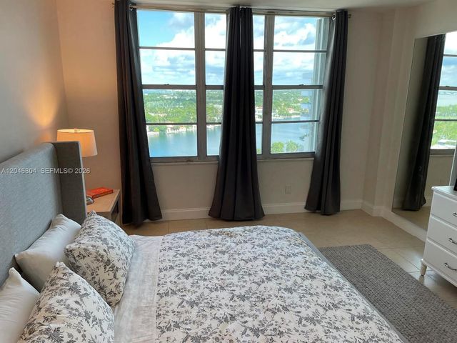 5151 Collins Avenue 1722, Miami Beach, FL 33140