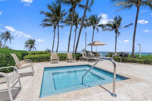 1063 Hillsboro Mile 203, Hillsboro Beach, FL 33062