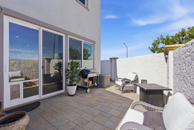 1325 Hernandez Way, Gilroy, CA 95020