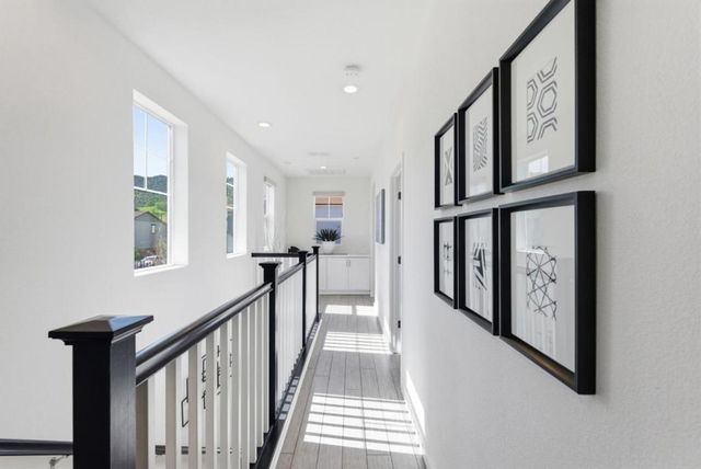 1325 Hernandez Way, Gilroy, CA 95020