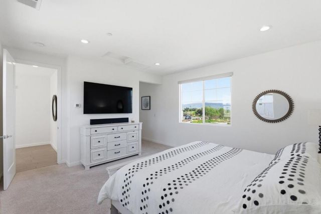1325 Hernandez Way, Gilroy, CA 95020