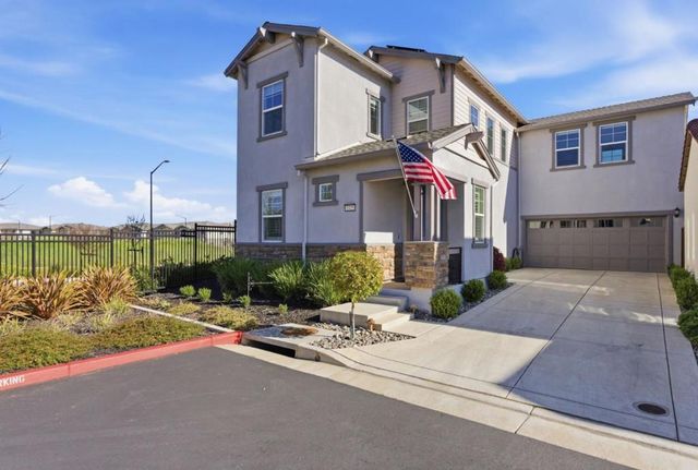 1325 Hernandez Way, Gilroy, CA 95020