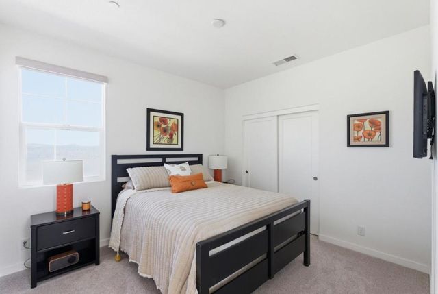 1325 Hernandez Way, Gilroy, CA 95020