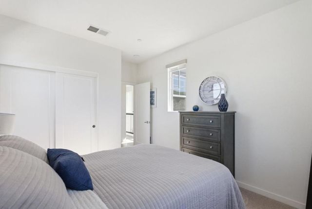 1325 Hernandez Way, Gilroy, CA 95020