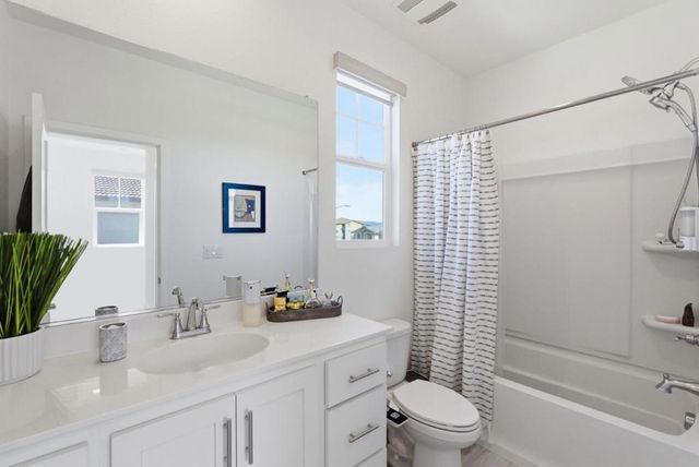 1325 Hernandez Way, Gilroy, CA 95020