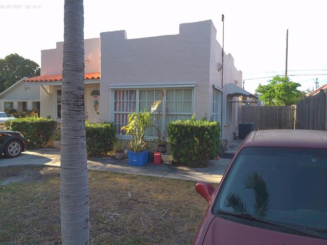 505 Independence Road, West Palm Beach, FL 33405