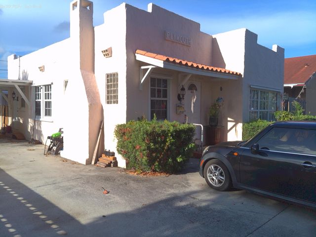 505 Independence Road, West Palm Beach, FL 33405