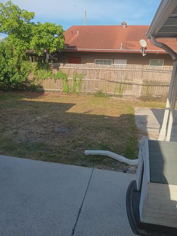 505 Independence Road, West Palm Beach, FL 33405