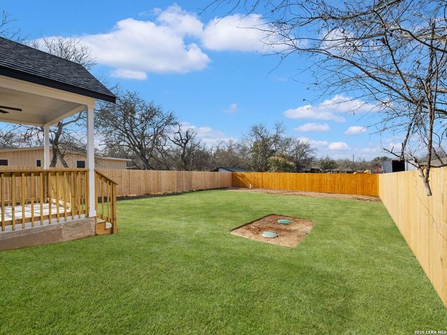 14657 Main St, Lytle, TX 78052