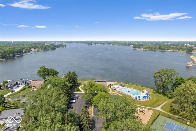 2204 Walnut Way, Noblesville, IN 46062