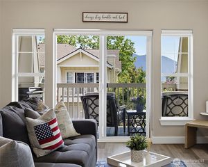 7705 Fairway Avenue SE #204, Snoqualmie, WA 98065