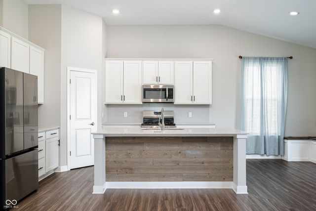 9804 Canyon Lane, Pendleton, IN 46064